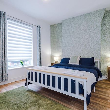 4 Bedroom Victorian House Manchester Bagian luar foto