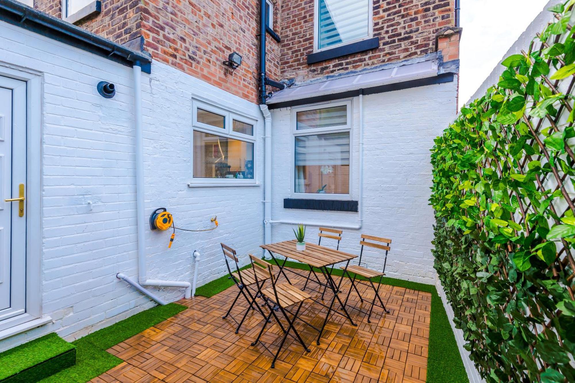 4 Bedroom Victorian House Manchester Bagian luar foto